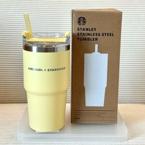 RARE BNWT Stanley x Starbucks Spring Yellow 20oz Quencher (Korea)